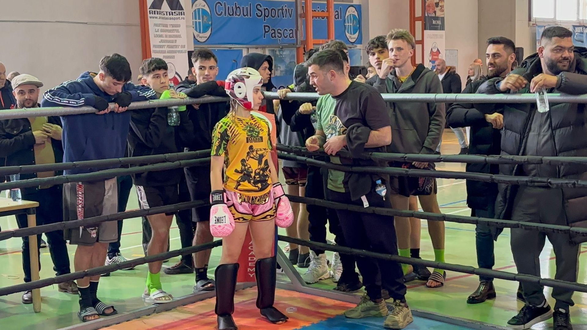 Sală Kickbox, MMA, Box, Muay Thai, Judo în Bacău | KROKOMMA - Sală ...